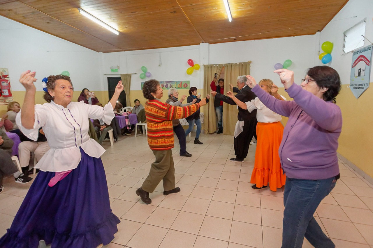 EL CENTRO DE JUBILADOS EL RINCONCITO DE SAN CARLOS CELEBRÓ SU 27° ANIVERSARIO