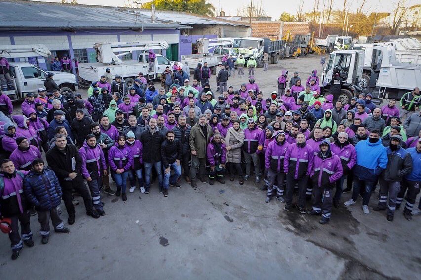 MAYRA SALUDÓ A LAS Y LOS TRABAJADORES DE SERVICIOS PÚBLICOS ANTES DEL COMIENZO DE SU JORNADA LABORAL