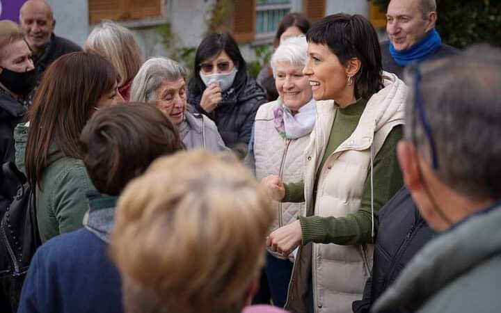 MAYRA EN EL BARRIO LUZ Y FUERZA: “DESPUÉS DE 50 AÑOS DE PEDIDOS DE LOS VECINOS, LLEGAMOS NOSOTRAS A PODER CONCRETAR LA NUEVA ESTACIÓN”