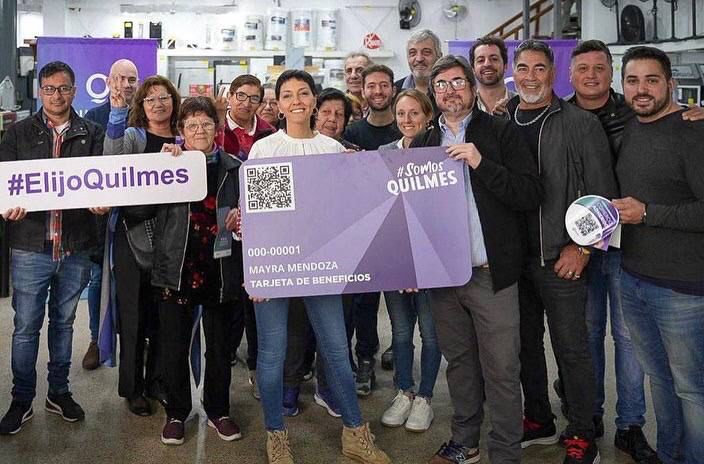 MAYRA PRESENTÓ LA TARJETA DE BENEFICIOS “SOMOS QUILMES” JUNTO A REPRESENTANTES DE LAS CÁMARAS DE COMERCIO LOCALES Y VECINOS