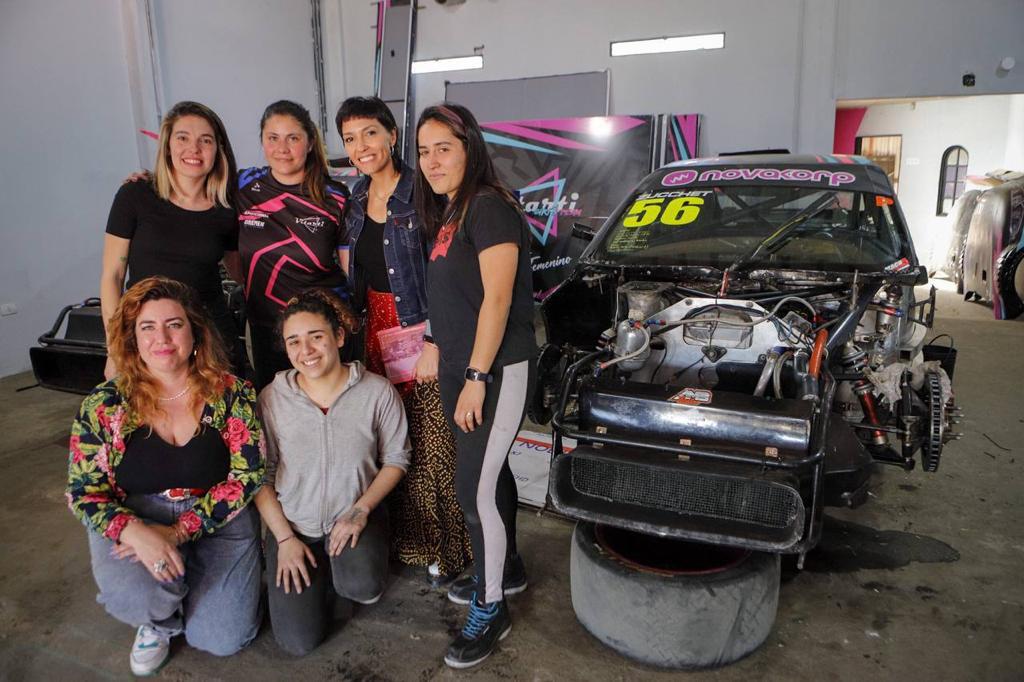 MAYRA VISITÓ EL TALLER DE “VITARTI GIRL’S TEAM”EL PRIMER EQUIPO FEMENINO EN LA HISTORIA DEL AUTOMOVILISMO NACIONAL