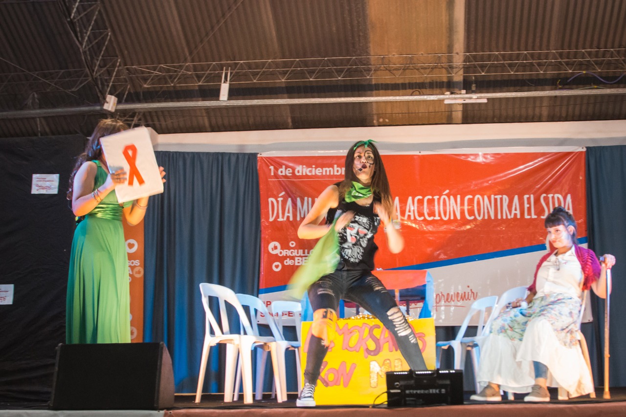 CONCIENTIZAN SOBRE ENFERMEDADES DE TRANSMISIÓN SEXUAL A TRAVÉS DE OBRAS DE TEATRO