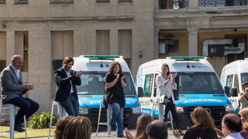 Vizzotti entrega 52 ambulancias a la provincia de Buenos Aires para fortalecer el sistema de salud