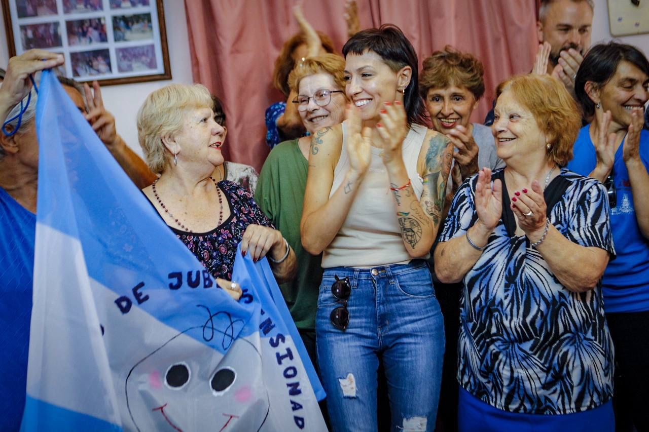 MAYRA EN UNA REUNIÓN CON JUBILADOS Y JUBILADAS DE BERNAL OESTE DESTACÓ LAS POLÍTICAS QUE LLEVA ADELANTE PAMI