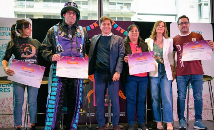 Se entregaron premios a proyectos artísticos de murgas, comparsas y agrupaciones de carnaval