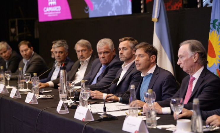 Kicillof participó del cierre del 141° Consejo Federal de la Cámara Argentina de la Construcción