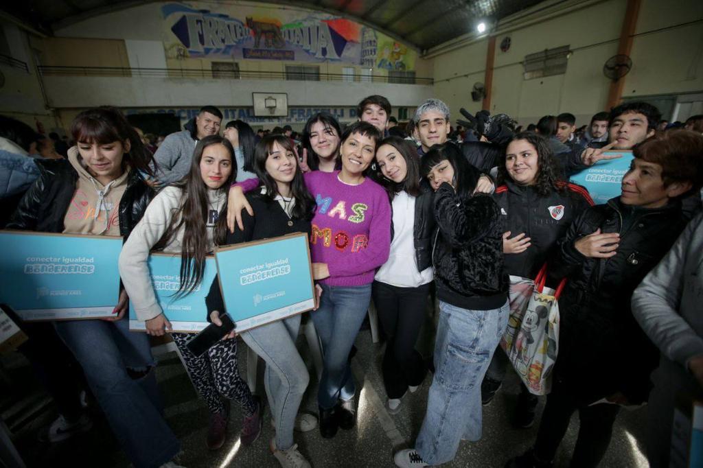 MAYRA ANUNCIÓ LA PRONTA INAUGURACIÓN DE LA CASA JUVE Y UN NUEVO POLO EDUCATIVO TECNOLÓGICO EN EL BARRIO LA PAZ