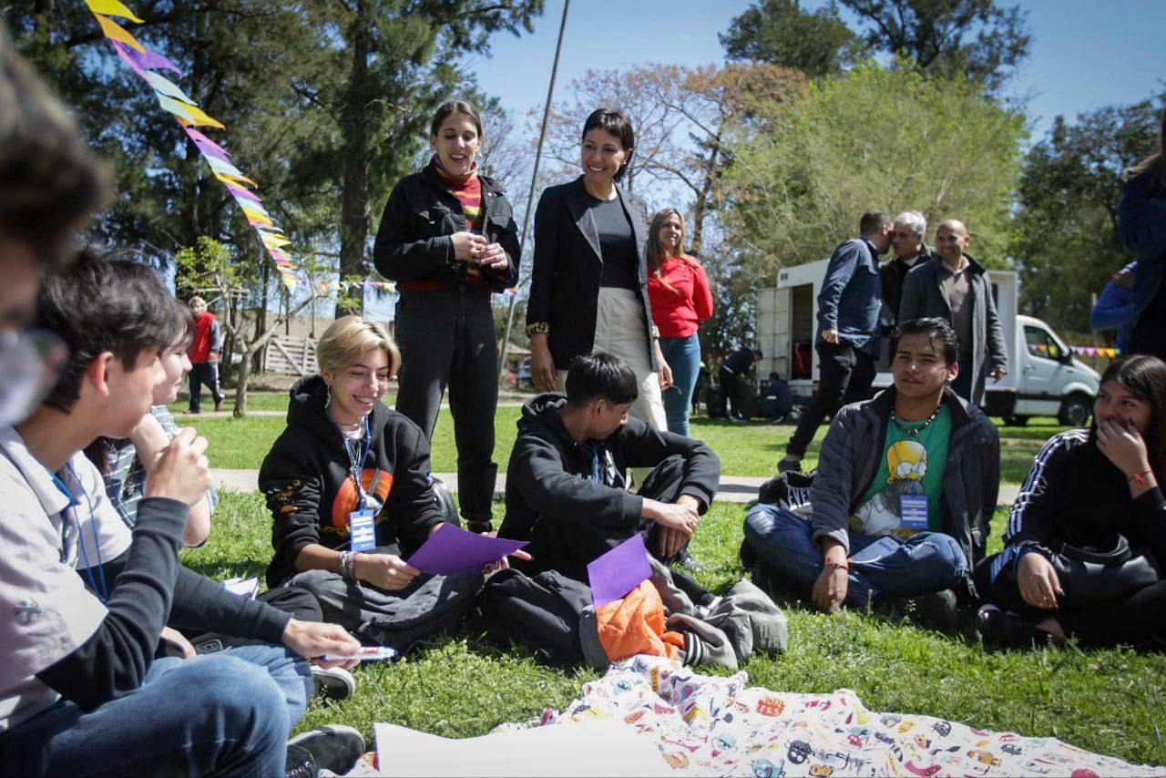 MAYRA JUNTO A JÓVENES DE MÁS DE 90 ESCUELAS EN EL ENCUENTRO DISTRITAL DE CENTROS DE ESTUDIANTES: “QUIERO QUE SEPAN QUE SON ESCUCHADOS”