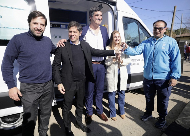 La Provincia entregó una ambulancia y equipamiento para el hospital municipal de Brandsen