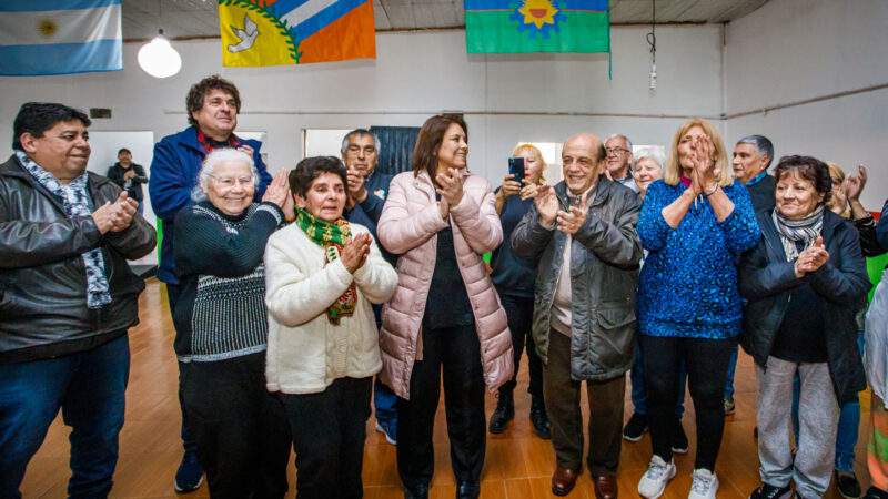 INAUGURARON LA COCINA DEL CENTRO DE JUBILADOS LOS ABUELOS DE BUSTILLO