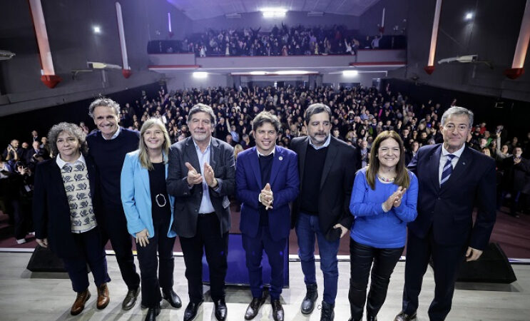 Kicillof encabezó la apertura del 1° Congreso de Educación de San Martín