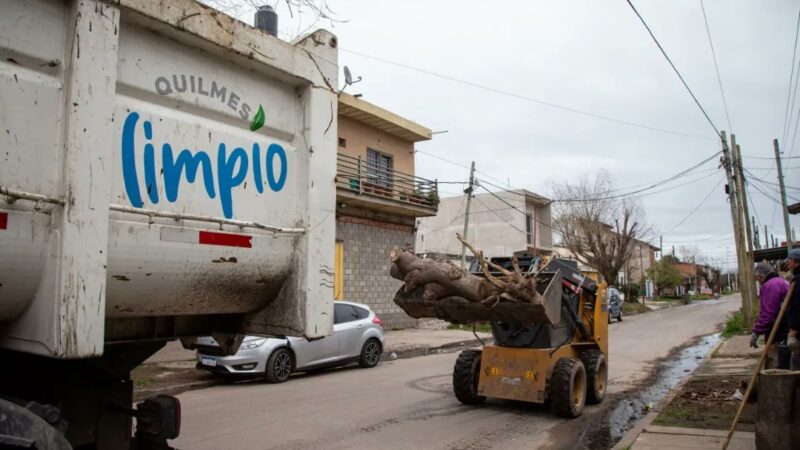 EL MUNICIPIO CONTINÚA CON LOS OPERATIVOS INTEGRALES DE LIMPIEZA EN EL OESTE DEL DISTRITO