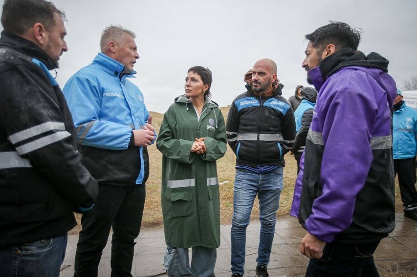 MAYRA SUPERVISÓ UN OPERATIVO DE CONTROL DE TRANSPORTE PESADO EN EL TRIÁNGULO DE BERNAL