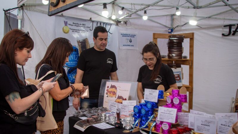 SE REALIZÓ CON ÉXITO EL “FESTIVAL DEL ALFAJOR ARGENTINO” CON MÁS DE 30 PRODUCTORES LOCALES Y DE TODA LA REGIÓN