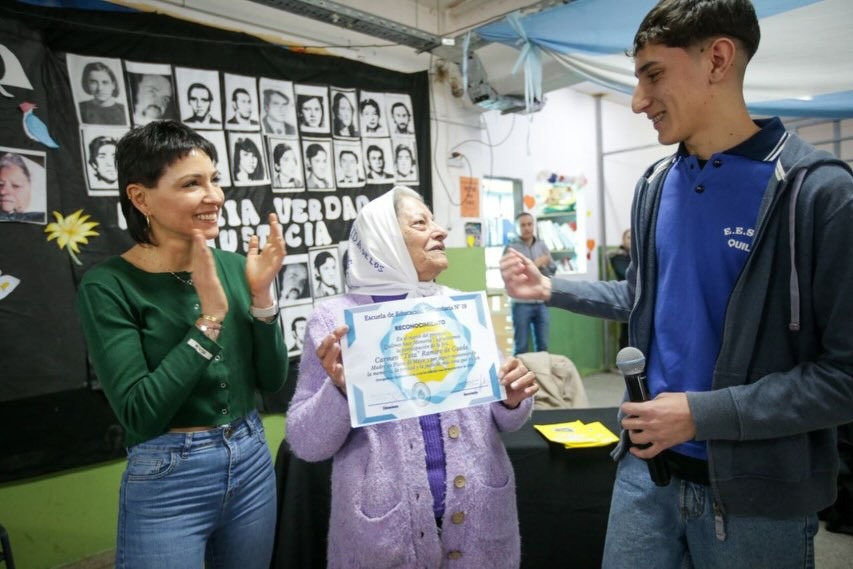 MAYRA PARTICIPÓ DEL ACTO POR LA MEMORIA, LA VERDAD Y LA JUSTICIA QUE HIZO EL CENTRO DE ESTUDIANTES DE LA EES N° 19