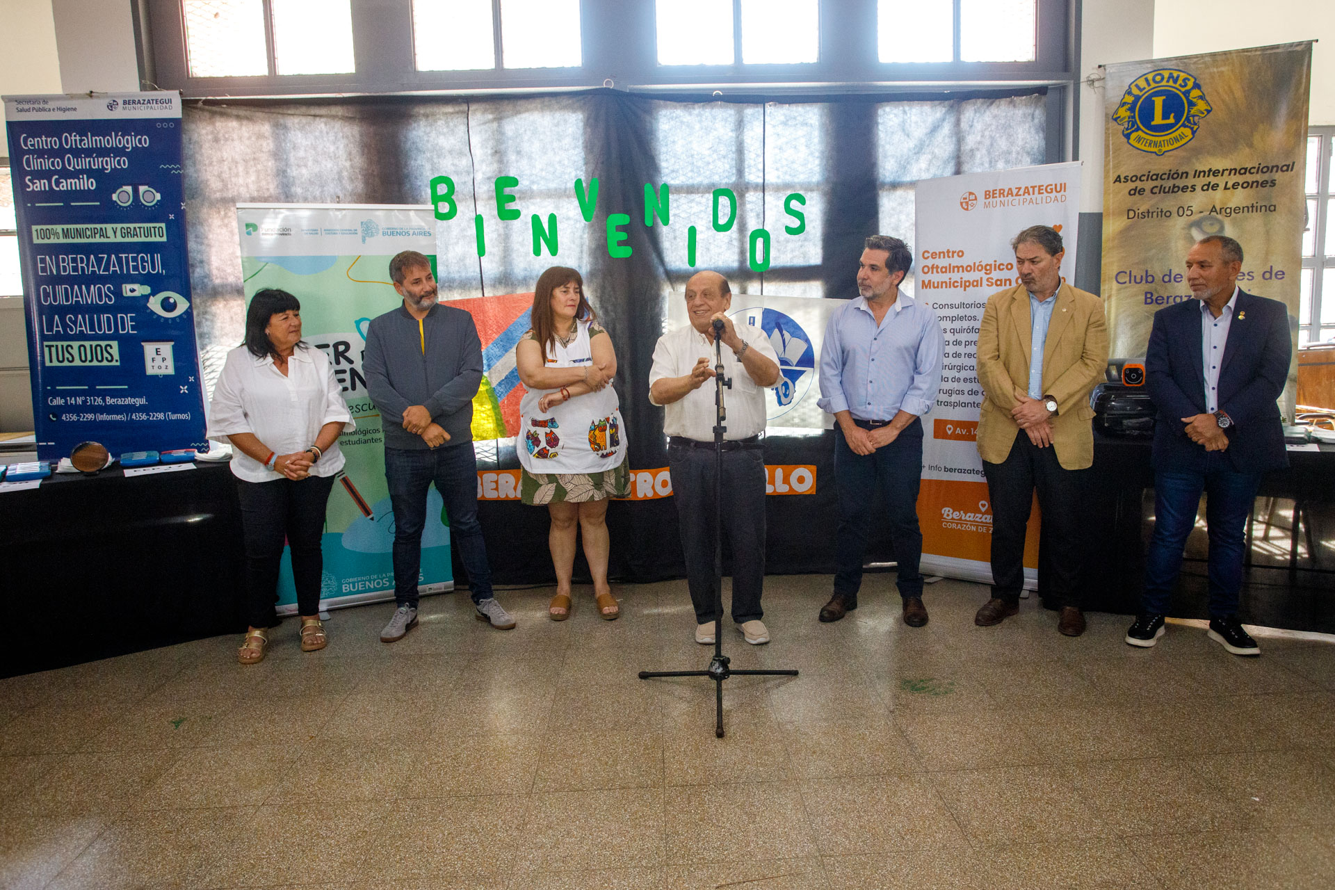 60 ESTUDIANTES DE ESCUELAS PRIMARIAS RECIBIERON LENTES GRATUITOS