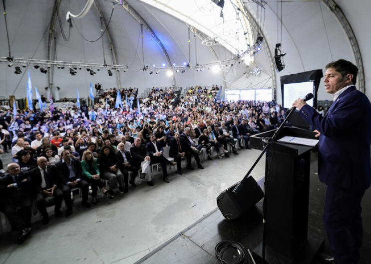 Kicillof firmó convenios con universidades para reactivar obras paralizadas por el Gobierno nacional