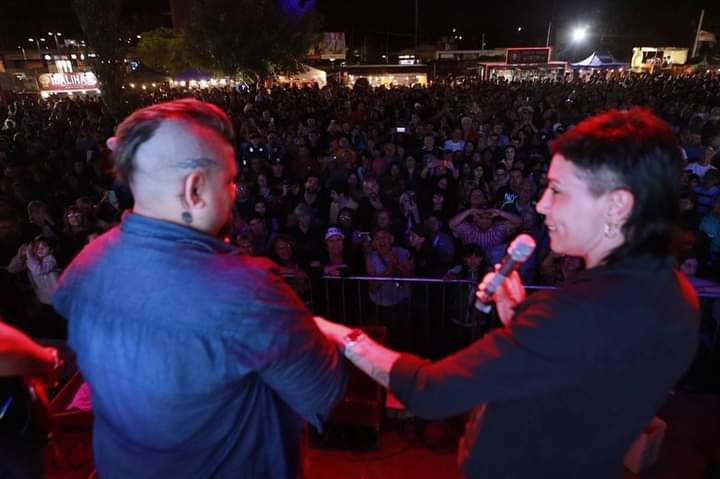 MAYRA RECORRIÓ UNA NUEVA EDICIÓN DEL “FESTIVAL CERVECERO” EN EL PARQUE LINEAL DON BOSCO
