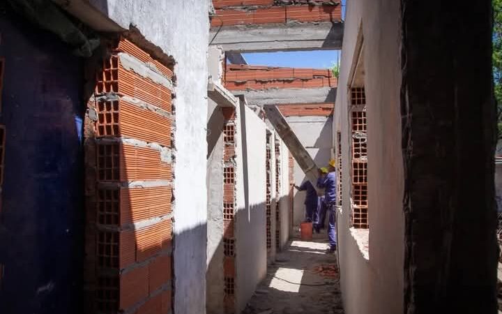 CONTINÚA LA OBRA DE READECUACIÓN INTEGRAL DEL CAPS LA LOMA CON FINANCIAMIENTO 100% MUNICIPAL