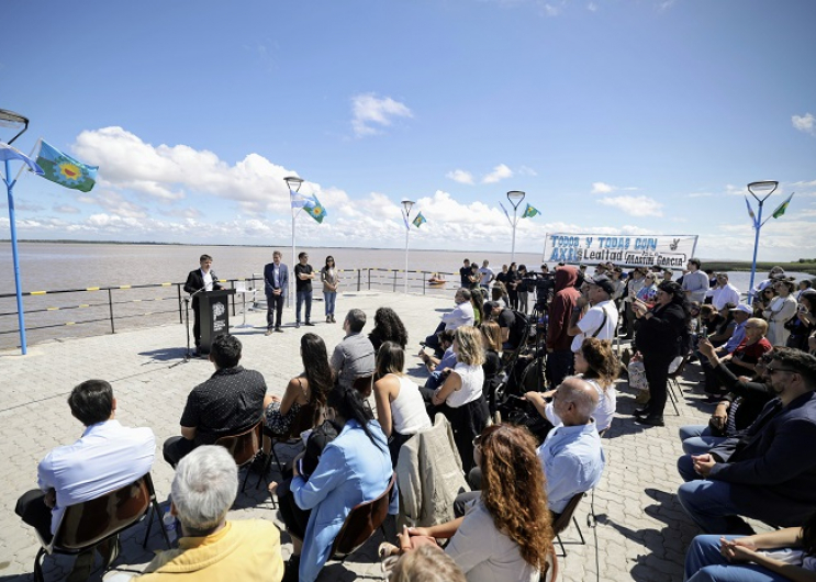 Kicillof inauguró el nuevo muelle y la planta potabilizadora de agua