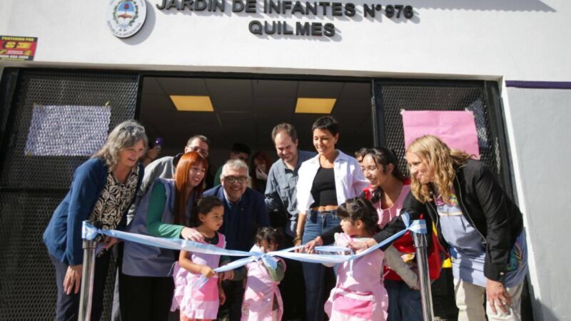 MAYRA INAUGURÓ EL JARDÍN DE INFANTES Nº 976 DEL BARRIO IAPI DE BERNAL OESTE FINALIZADO CON FONDOS MUNICIPALES