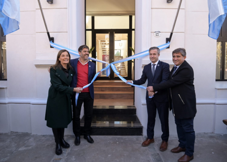 Bianco y Barrena inauguraron el Centro Universitario de Lobería