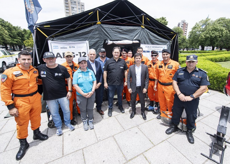 Kicillof y Alonso encabezaron el Encuentro del Sistema Provincial de Emergencias en Plaza Moreno dsc2065