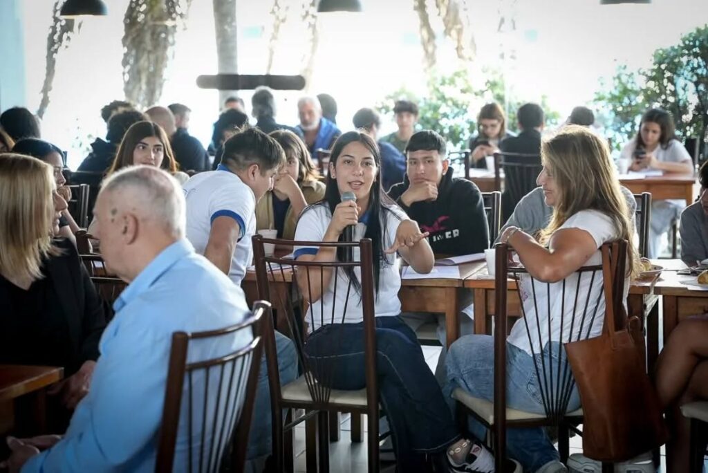 ENCUENTRO CON ESTUDIANTES DE ESCUELAS TÉCNICAS QUE REALIZARON PRÁCTICAS PROFESIONALIZANTES DURANTE EL 2025 encuentro con estudiantes de escuelas tÉcnicas que realizaron prÁcticas profesionalizantes durante el 2025 3