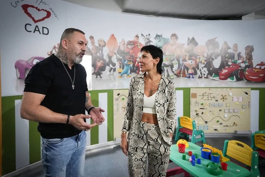 mayra dialogÓ con mÁs de 40 delegados del sindicato del plÁstico de la provincia y recorriÓ el centro de apoyo al discapacitado que funciona en su sede 3