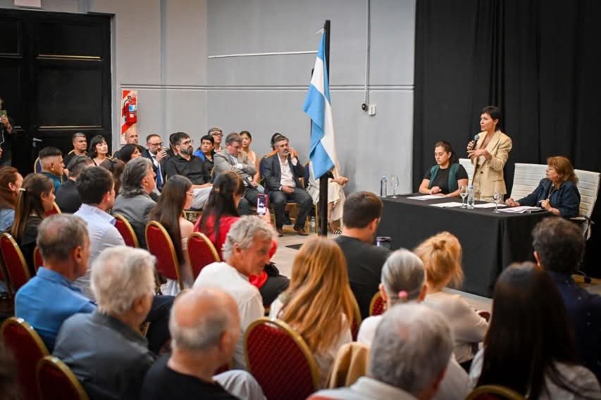 mayra distinciones 1