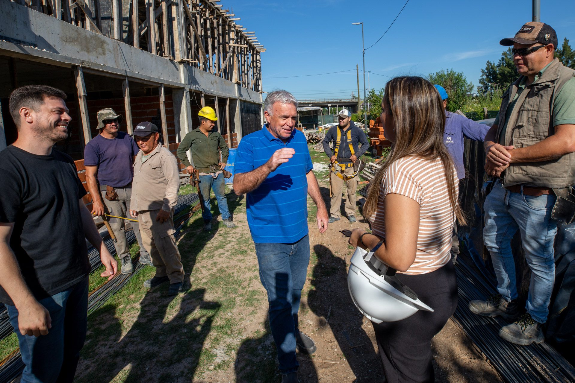 Centro Cívico Municipal: El Pato el intendente Carlos Balor recorrió las obras centro cívico municipal el pato el intendente carlos balor recorrió las obras (1)