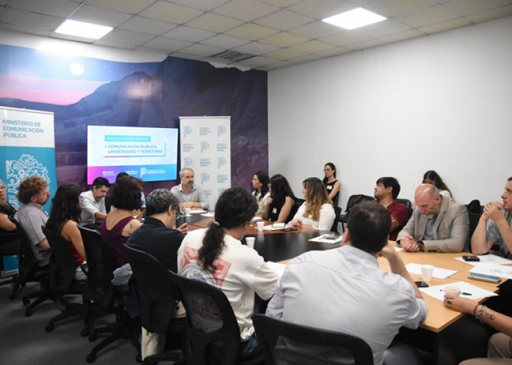 El Ministerio de Comunicación Pública fortalece la articulación con radios universitarias dsc 6200ed