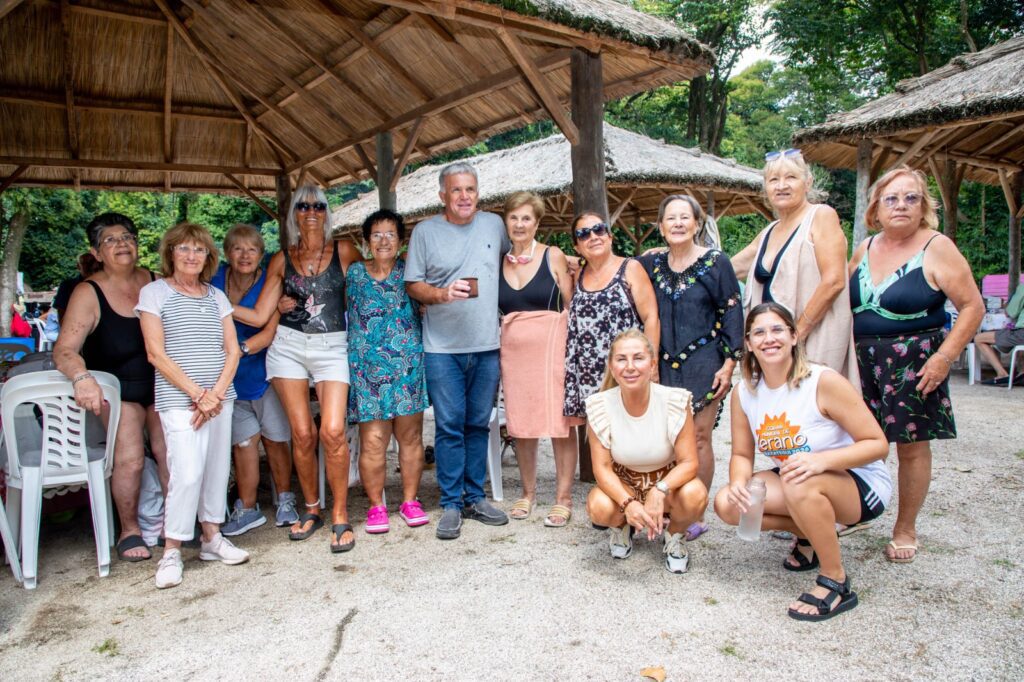 carlos balor compartió una jornada con los vecinos en la colonia municipal 2