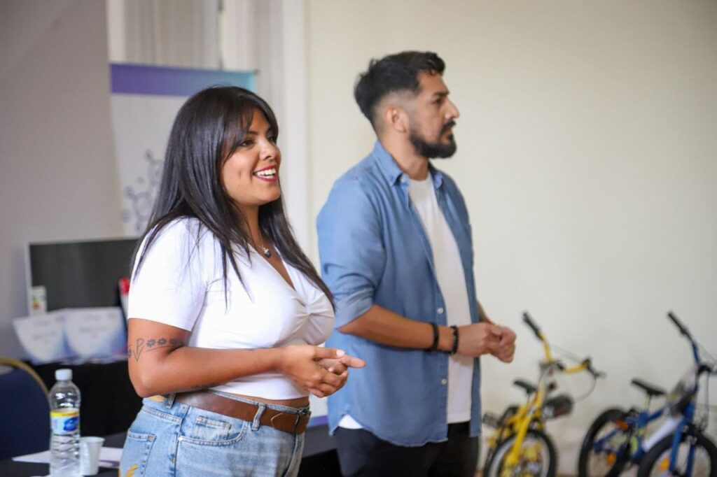 el municipio de quilmes entregÓ certificados de habilitaciÓn y distinciones a comerciantes y vecinos 2