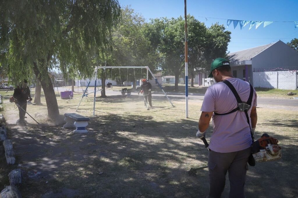 EL MUNICIPIO REALIZÓ UN NUEVO OPERATIVO INTEGRAL DE LIMPIEZA EN EZPELETA OESTE el municipio realizÓ un nuevo operativo integral de limpieza en ezpeleta oeste 3