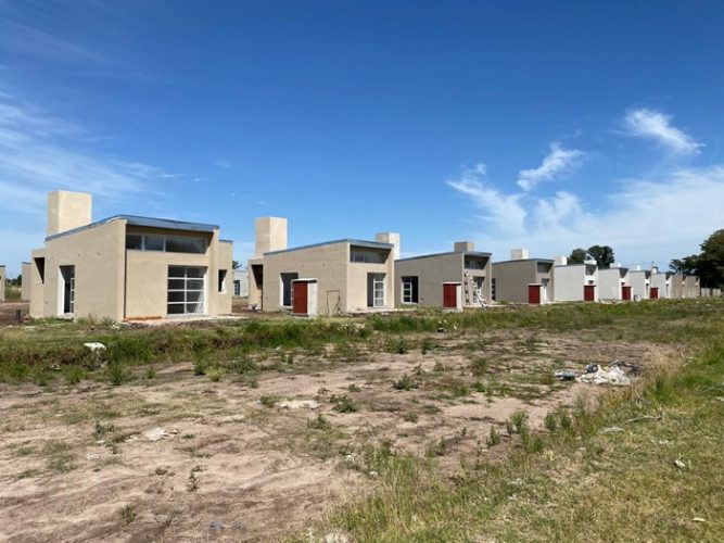 Otras 61 familias bonaerenses tendrán casa propia gracias a la Provincia img 20260128 wa0043