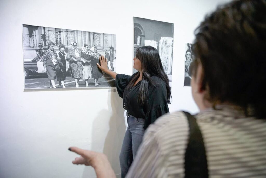 EVA MIERI PARTICIPÓ DE LA REINAUGURACIÓN DEL MUSEO ROVERANO Y LA PRESENTACIÓN DE UNA MUESTRA FOTOGRÁFICA A 50 AÑOS DEL GOLPE DE ESTADO 1000282882