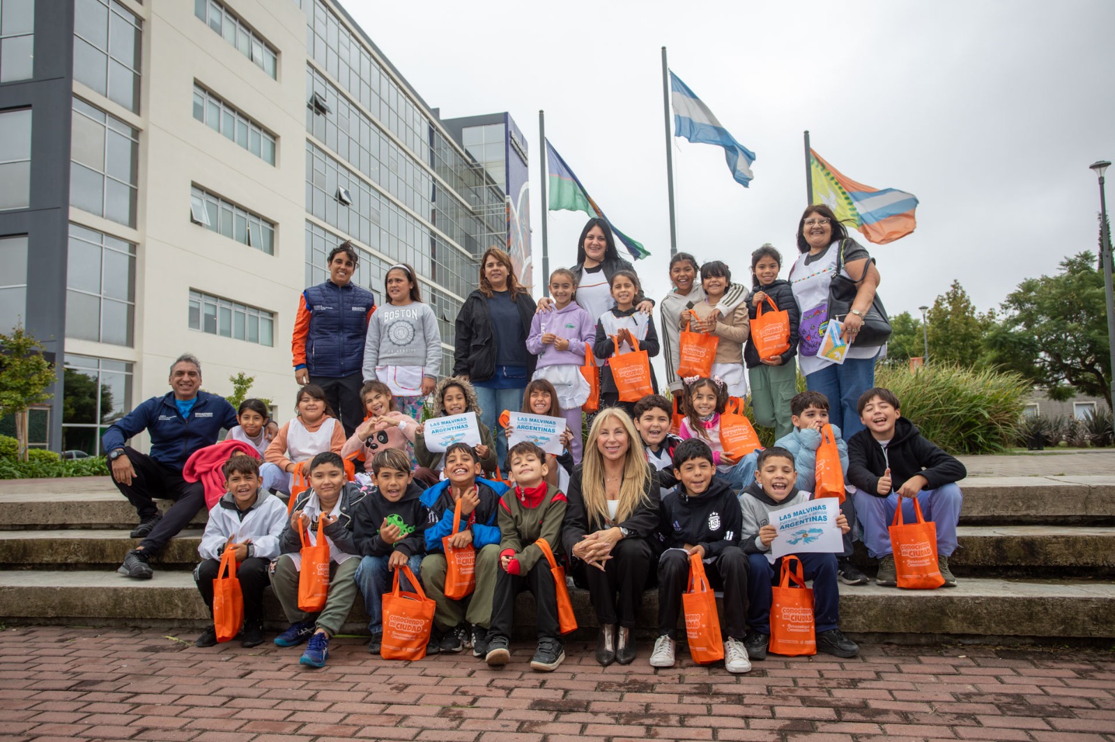 Comenzó una nueva edición del Programa Municipal Conociendo Mi Ciudad comenzó una nueva edición del programa municipal conociendo mi ciudad 1