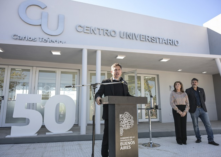Kicillof inauguró el centro universitario Nº50 del Programa Puentes don 7785