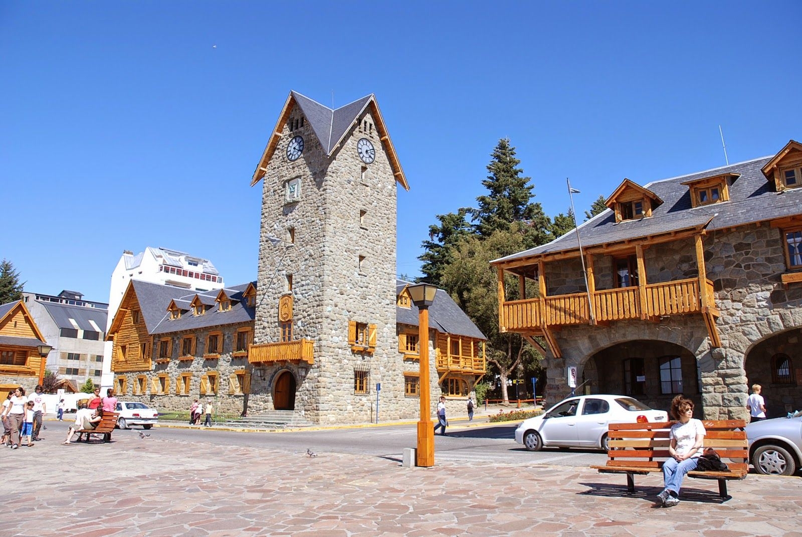 centro civico de bariloche 1