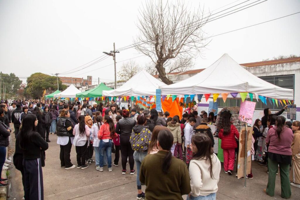 JORNADA DE CONCIENCIA AMBIENTAL EN LA ESCUELA PRIMARIA Nº 54 DE EZPELETA 2