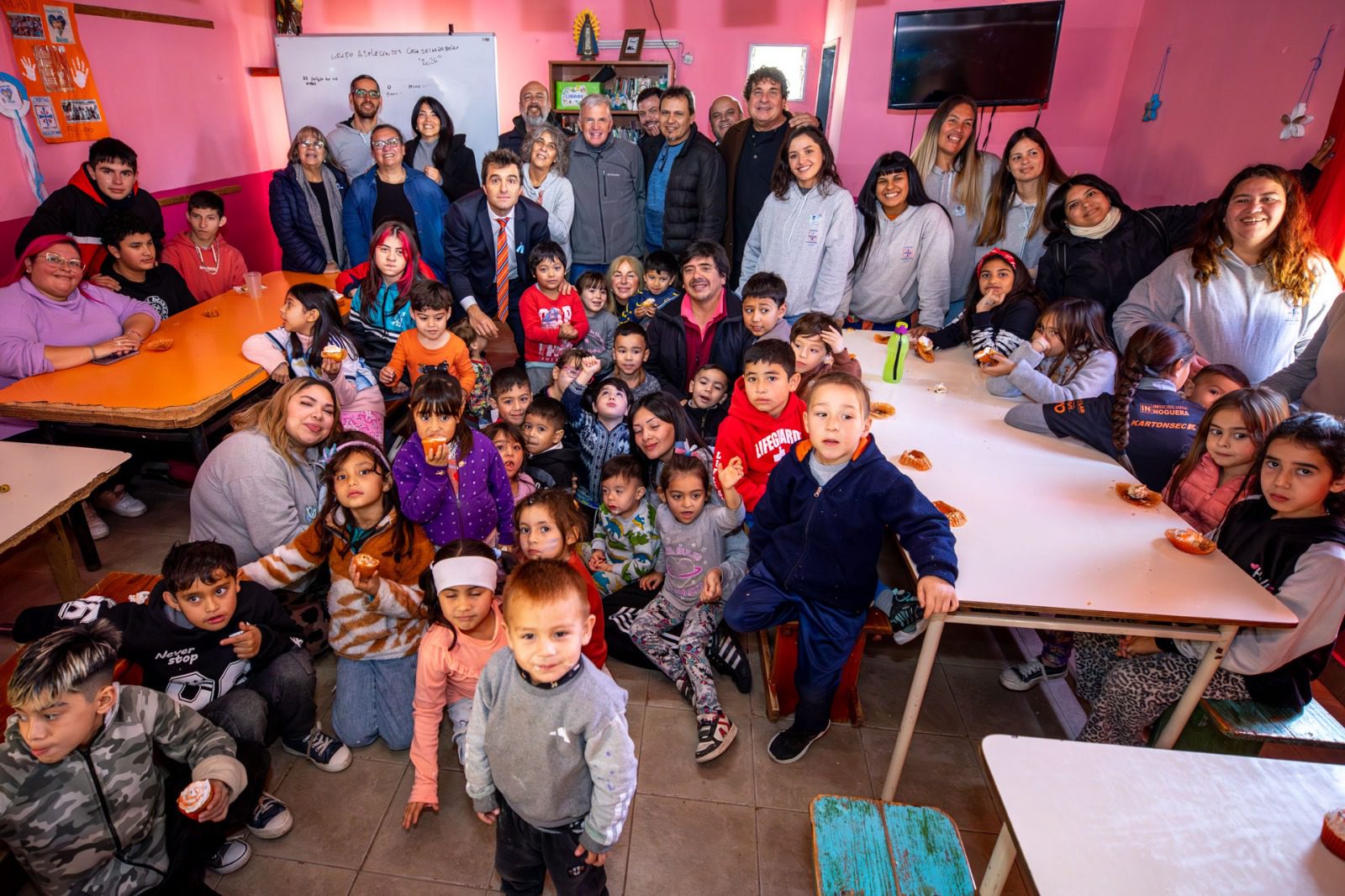 carlos balor visitó la casa del niño belén y reafirmó el apoyo municipal a su tarea social (1)
