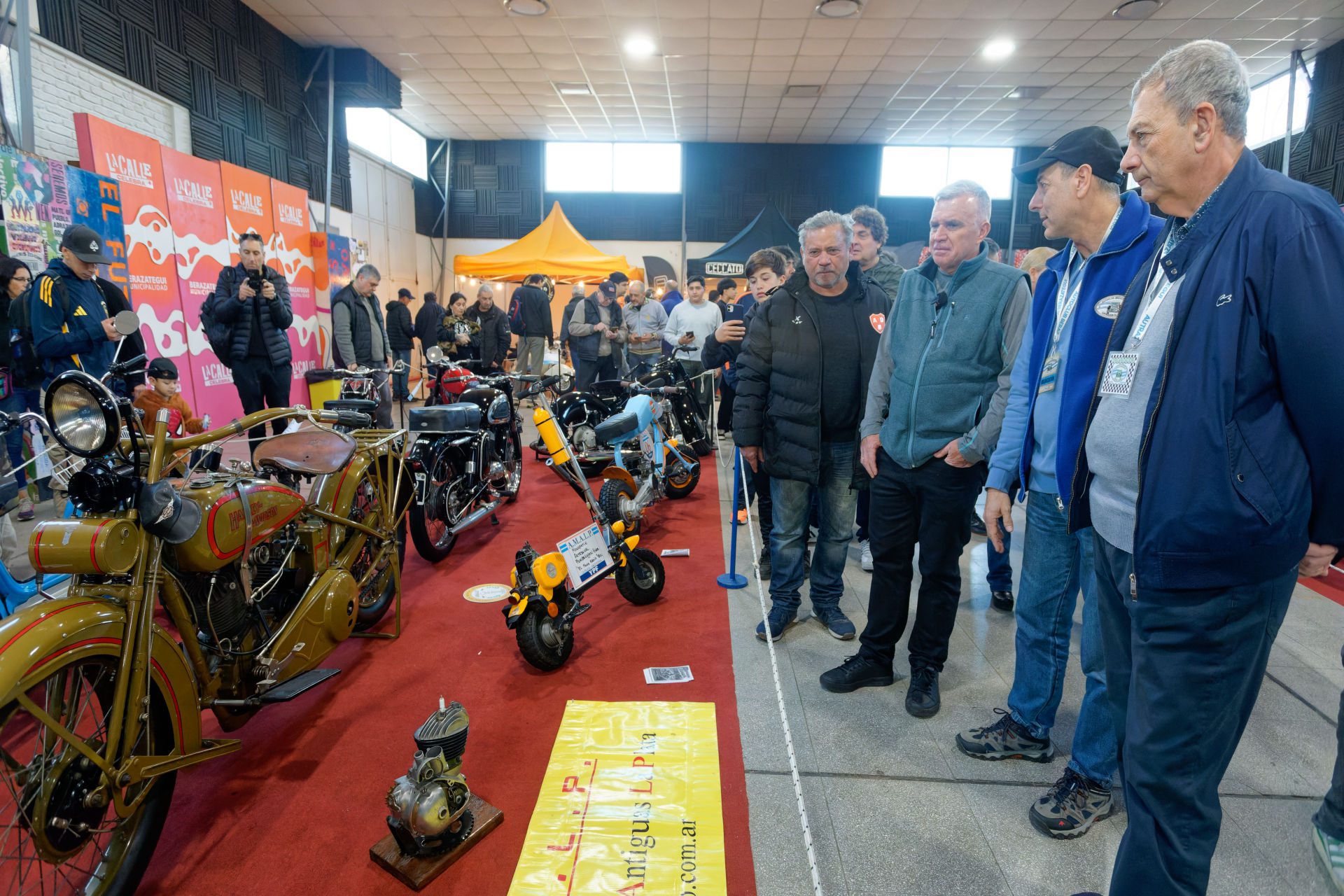 brilló el 13° salón de automóviles y motos clásicas de berazategui (4)