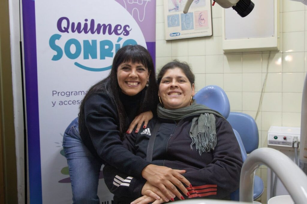 PROGRAMA QUILMES SONRÍE: EL MUNICIPIO ENTREGÓ PRÓTESIS DENTALES A VECINOS Y VECINAS DEL DISTRITO el municipio entregÓ prÓtesis dentales a vecinos y vecinas del distrito 4