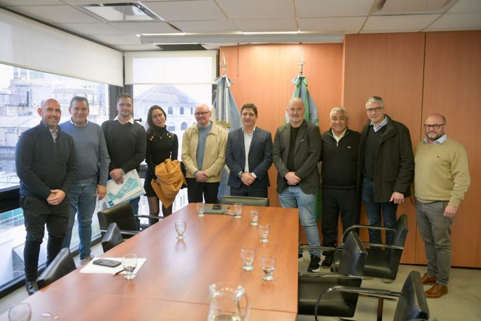 marinucci garantizó nuevos servicios de transporte para fortalecer la conectividad en la provincia (1)