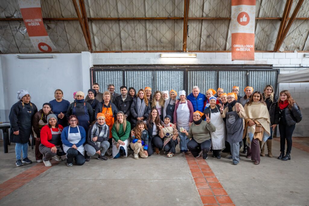 Curso de alfajores: Balor visitó a vecinas que se capacitación desarrollar sus propios emprendimientos curso de alfajores balor visitó a vecinas que se capacitan para desarrollar sus propios emprendimientos 1