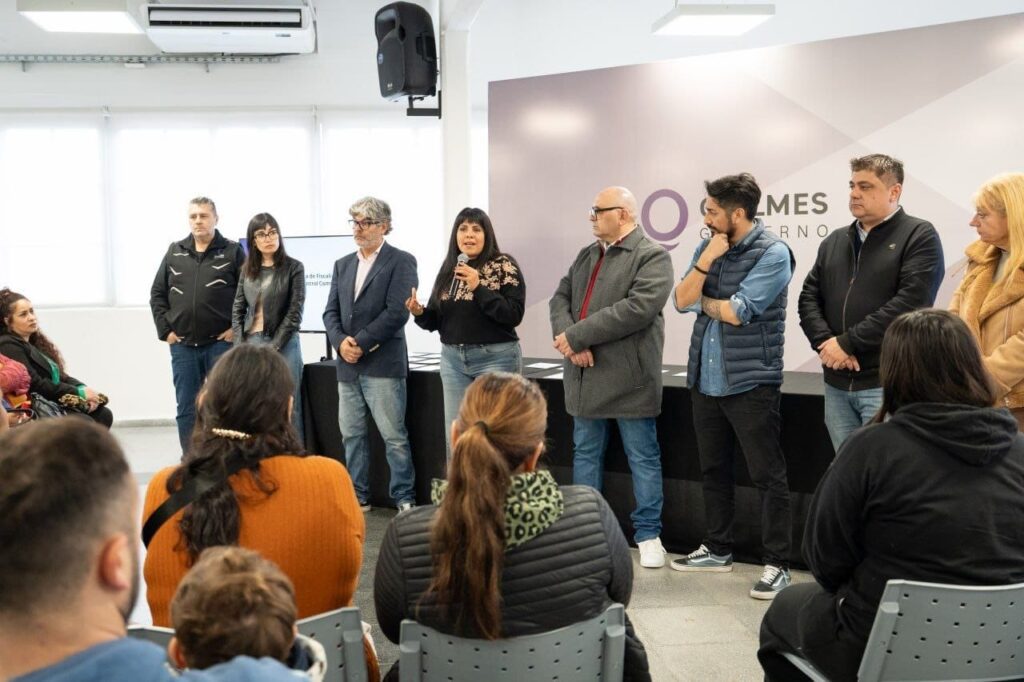 el municipio entregÓ el certificado de habilitaciÓn a un comercio gastronÓmico y 41 carnets de manipulaciÓn segura de alimentos 6