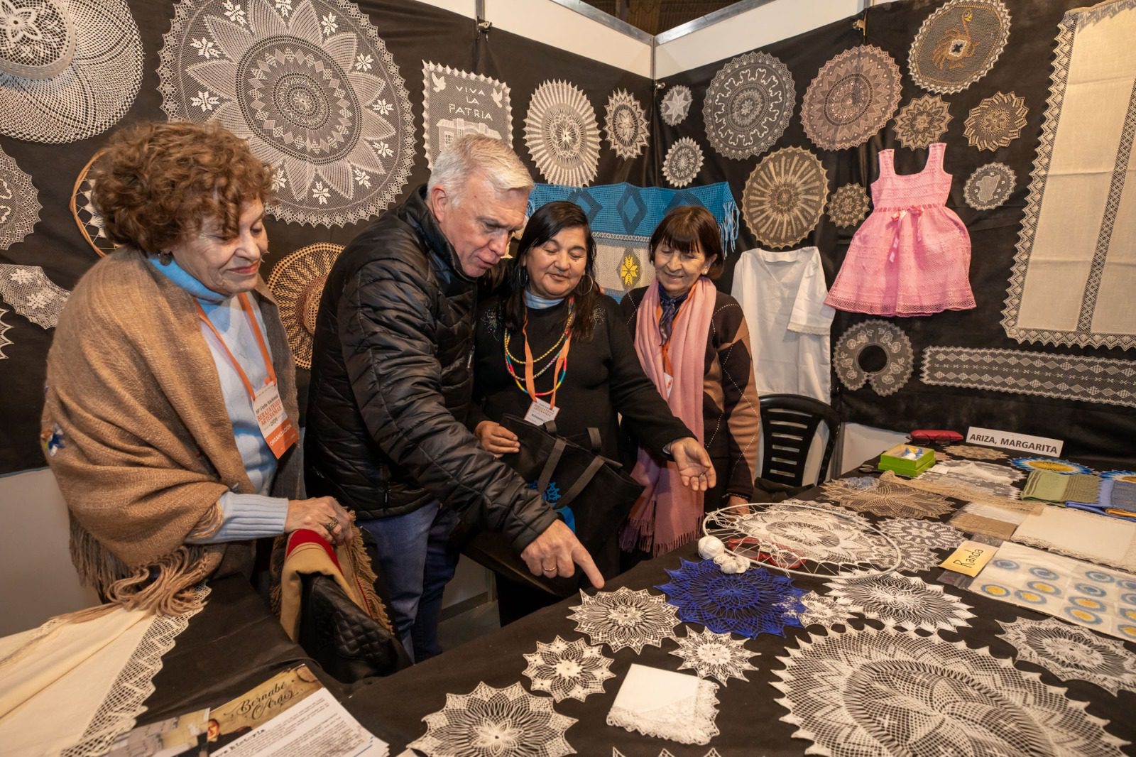 Más de 40 mil personas disfrutaron la 19° Feria Nacional Berazategui Artesanías más de 40 mil personas disfrutaron la 19° feria nacional berazategui artesanías 5