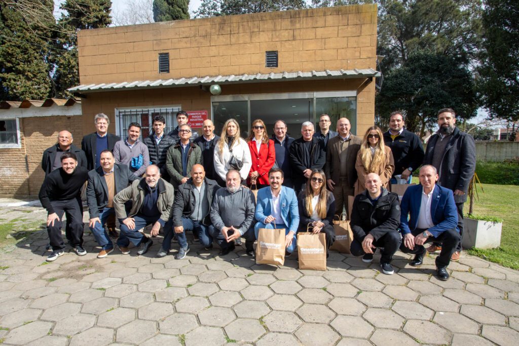 carlos balor se reunió con industriales sanjuaninos y berazateguenses en el parque industrial plátanos (2)