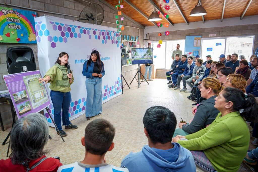 EVA MIERI ANUNCIÓ EL INICIO DE LA OBRA DE RENOVACIÓN Y PUESTA EN VALOR INTEGRAL DE LA PLAZA PAPA FRANCISCO DE VILLA ITATÍ CON FONDOS 100% MUNICIPALES eva mieri anunciÓ el inicio de la obra de renovaciÓn y puesta en valor integral de la plaza papa francisco de villa itatÍ con fondos 100% municipales 2